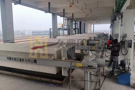 湖北省100平方自動拉板壓濾機使用現場